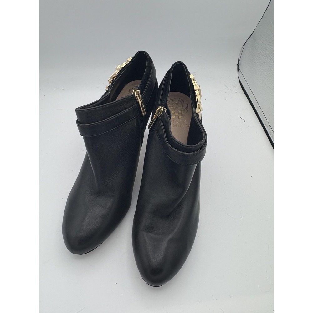 Vince Camuto Boots Womens Size 8.5 Black Leather Ankle Booties Kitten Heel Zip